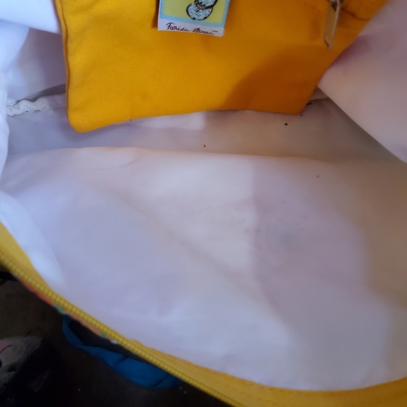 Beautiful, Colorful Farida Zaman for Sun and Sand Accesories Handbag- Host Pick - Picture 8 of 10